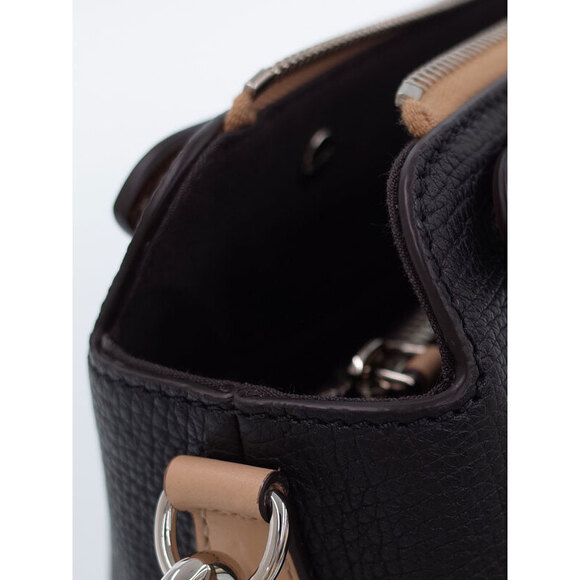 Fendi By the Way Leather Shoulder Bag - Picture 4 of 9